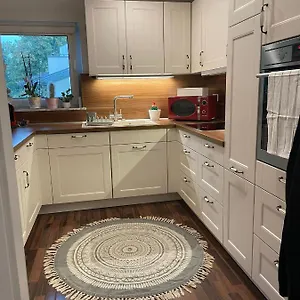 120qm - 5 - 2 Bathrooms - Kitchen- Free Parking - Fast Wifi - Yiha , Hannover Deutschland